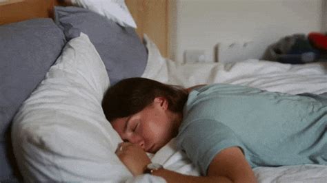 SLEEPING MOM PORN @ VIP Wank